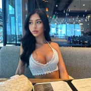 Melanie photo 18, asian, average, black hair, 164 cm, 52 kg, Medium bust, Hong Kong