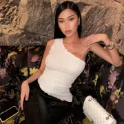 Melanie photo 21, asian, average, black hair, 164 cm, 52 kg, Medium bust, Hong Kong
