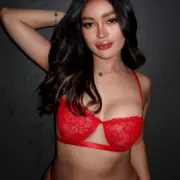 Nadia photo 18, asian, average, black hair, 161 cm, 56 kg, Medium bust, Hong Kong