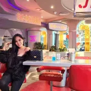 Alaina Lina photo 1, asian, average, black hair, 168 cm, 58 kg, Medium bust, Hong Kong