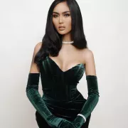 Susan Lina photo 2, asian, average, black hair, 168 cm, 58 kg, Medium bust, Hong Kong