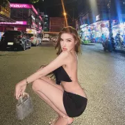 Edna Lina photo 21, asian, average, brunette, 173 cm, 66 kg, Medium bust, Hong Kong