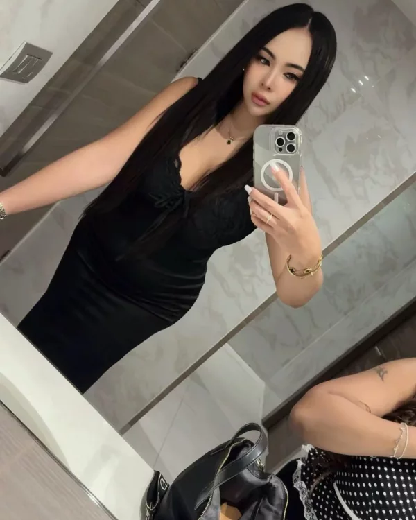 Cayla Mira photo 1, mixed, busty, black hair, 168 cm, 58 kg, Large bust, Hong Kong