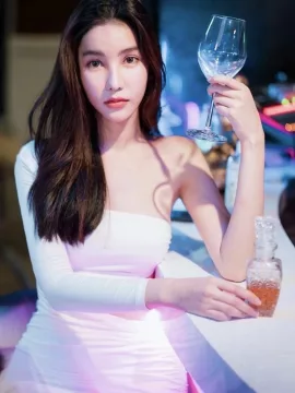 Althea Lina photo 1, mixed, athletic, black hair, 170 cm, 59 kg, Small bust, Hong Kong