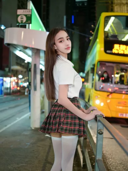 Marina Lina photo 1, european, athletic, brunette, 166 cm, 54 kg, Medium bust, Hong Kong