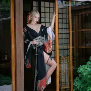 Mandy Lina photo 6, european, average, blonde hair, 163 cm, 52 kg, Small bust, Hong Kong