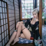 Mandy Lina photo 8, european, average, blonde hair, 163 cm, 52 kg, Small bust, Hong Kong