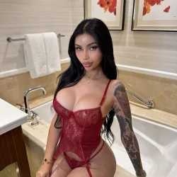 Pat Lina photo 1, asian, busty, black hair, 160 cm, 52 kg, Large bust, Hong Kong