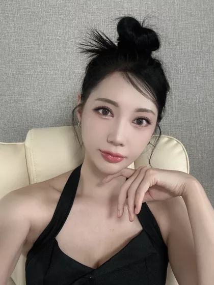 Jayda Lina photo 1, asian, slim, black hair, 152 cm, 40 kg, Medium bust, Hong Kong