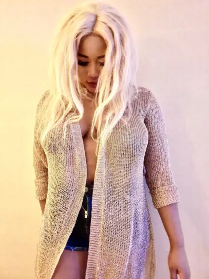 Jena Lina photo 1, asian, busty, blonde hair, 165 cm, 54 kg, Large bust, Hong Kong