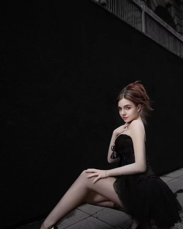 Imelda Lina photo 1, european, athletic, brunette, 165 cm, 52 kg, Medium bust, Hong Kong