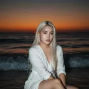 Kaela Lina photo 1, asian, average, blonde hair, 168 cm, 58 kg, Medium bust, Hong Kong