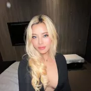 Kaela Lina photo 4, asian, average, blonde hair, 168 cm, 58 kg, Medium bust, Hong Kong