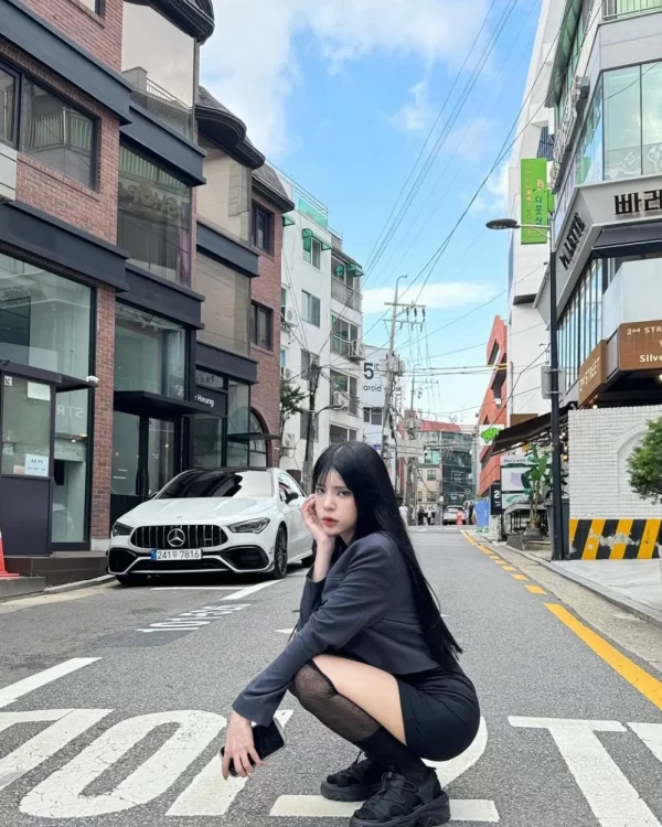 Zena Lina photo 1, mixed, average, black hair, 163 cm, 56 kg, Medium bust, Hong Kong