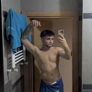 Aleo photo 9, mixed, average, black hair, 175 cm, 63 kg, Hong Kong