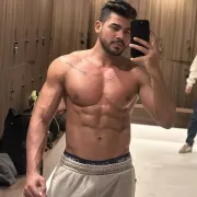 Armando photo 1, latina, curvy, black hair, 180 cm, 86 kg, Hong Kong
