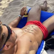 Armando photo 20, latina, curvy, black hair, 180 cm, 86 kg, Hong Kong