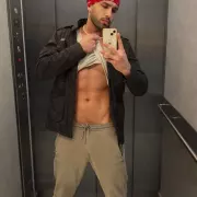 Aurelio photo 4, latina, average, brunette, 185 cm, 72 kg, Hong Kong