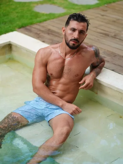 Bayram photo 1, mixed, athletic, black hair, 178 cm, 72 kg, Hong Kong