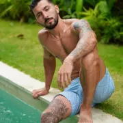 Bayram photo 3, mixed, athletic, black hair, 178 cm, 72 kg, Hong Kong