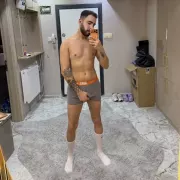 Burak photo 1, asian, average, black hair, 183 cm, 70 kg, Hong Kong