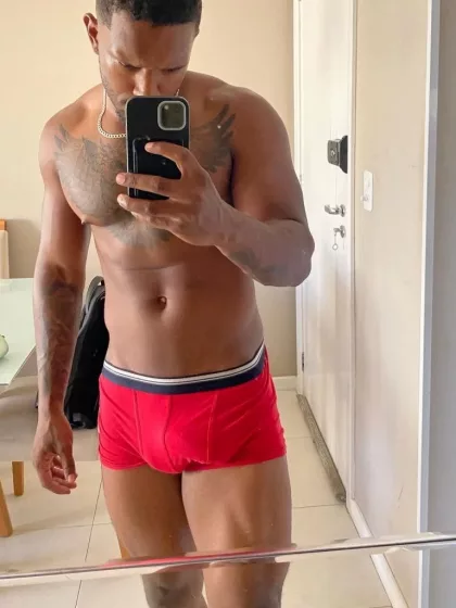 Caio photo 1, latina, curvy, black hair, 180 cm, 81 kg, Hong Kong
