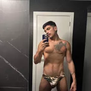 Donato photo 3, latina, athletic, black hair, 183 cm, 79 kg, Hong Kong