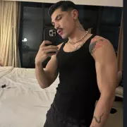 Donato photo 34, latina, athletic, black hair, 183 cm, 79 kg, Hong Kong
