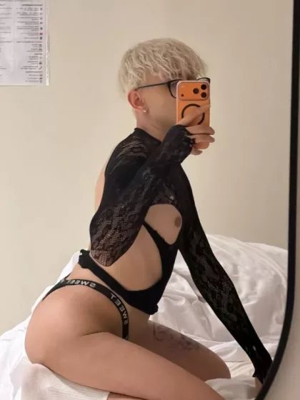 Dorian photo 1, mixed, curvy, blonde hair, 175 cm, 79 kg, Hong Kong