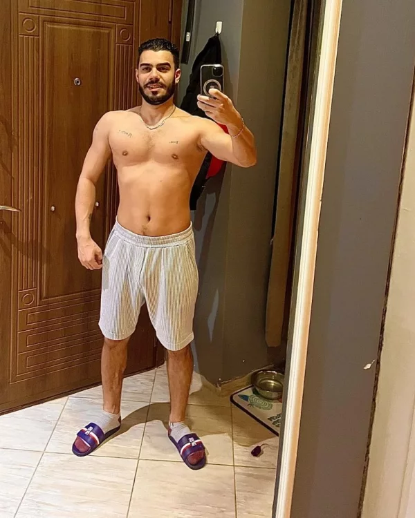 Erdem photo 1, mixed, athletic, black hair, 178 cm, 74 kg, Hong Kong