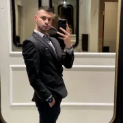 Golden photo 2, european, average, brunette, 185 cm, 77 kg, Hong Kong