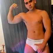 Harold photo 29, latina, curvy, black hair, 180 cm, 81 kg, Hong Kong