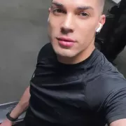 Kauan photo 1, latina, slim, blonde hair, 183 cm, 63 kg, Hong Kong