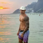 Liam photo 6, latina, average, black hair, 183 cm, 74 kg, Hong Kong