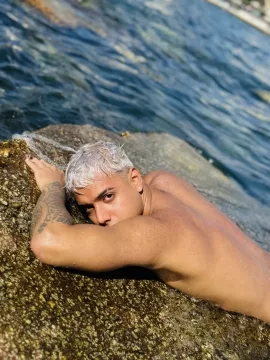 Lorenzo photo 1, latina, average, blonde hair, 170 cm, 56 kg, Hong Kong