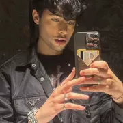 Lucas photo 10, european, slim, black hair, 178 cm, 54 kg, Hong Kong
