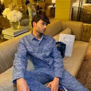 Lucas photo 44, european, slim, black hair, 178 cm, 54 kg, Hong Kong