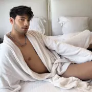 Lucas photo 8, european, slim, black hair, 178 cm, 54 kg, Hong Kong