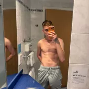 Mason photo 2, european, slim, brunette, 185 cm, 56 kg, Hong Kong