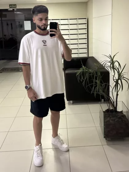 Nick photo 1, latina, average, brunette, 180 cm, 65 kg, Hong Kong