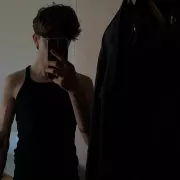 Noel photo 10, european, slim, brunette, 183 cm, 63 kg, Hong Kong