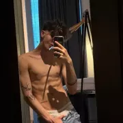 Noel photo 21, european, slim, brunette, 183 cm, 63 kg, Hong Kong