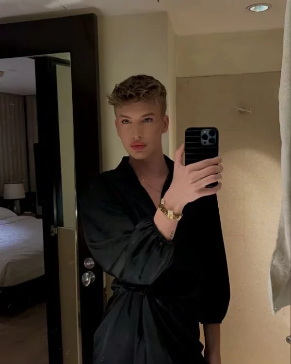 Paul photo 1, european, slim, blonde hair, 188 cm, 58 kg, Hong Kong