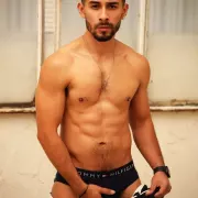 Preston photo 8, latina, athletic, black hair, 173 cm, 68 kg, Hong Kong