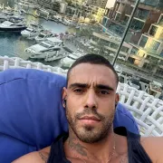 Roberto photo 18, latina, curvy, black hair, 183 cm, 93 kg, Hong Kong
