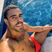 Roberto photo 30, latina, curvy, black hair, 183 cm, 93 kg, Hong Kong