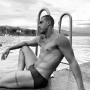 Roberto photo 39, latina, curvy, black hair, 183 cm, 93 kg, Hong Kong