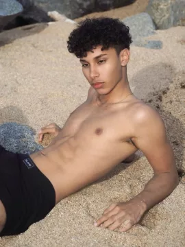 Sean photo 1, latina, average, brunette, 168 cm, 56 kg, Hong Kong