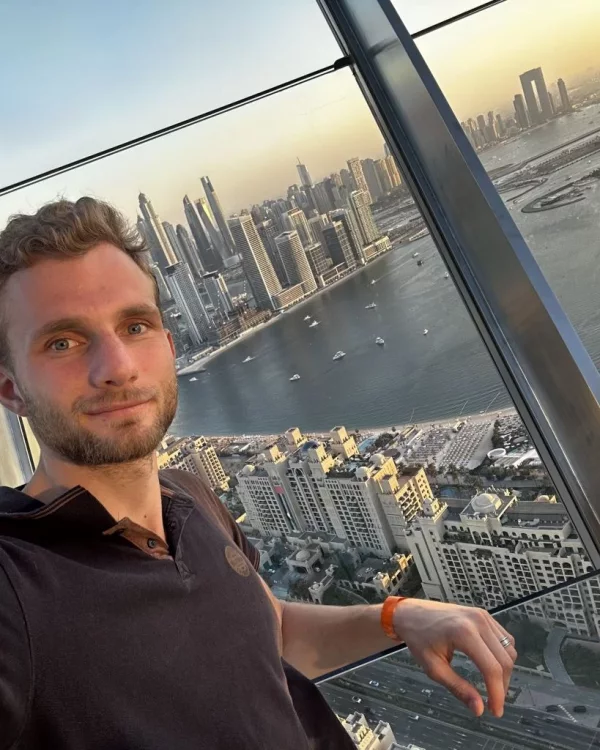 Stanley photo 1, european, average, brunette, 188 cm, 77 kg, Hong Kong