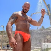 Sultan photo 33, european, curvy, brunette, 188 cm, 93 kg, Hong Kong